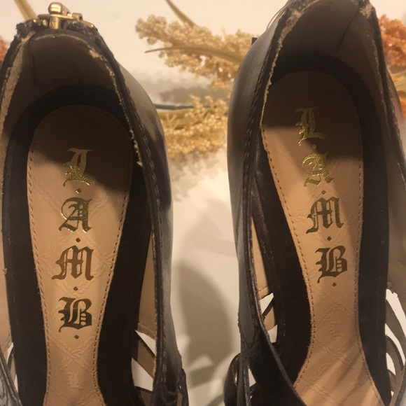 L.A.M.B brown patent leather strappy sandals heels - Picture 8 of 8